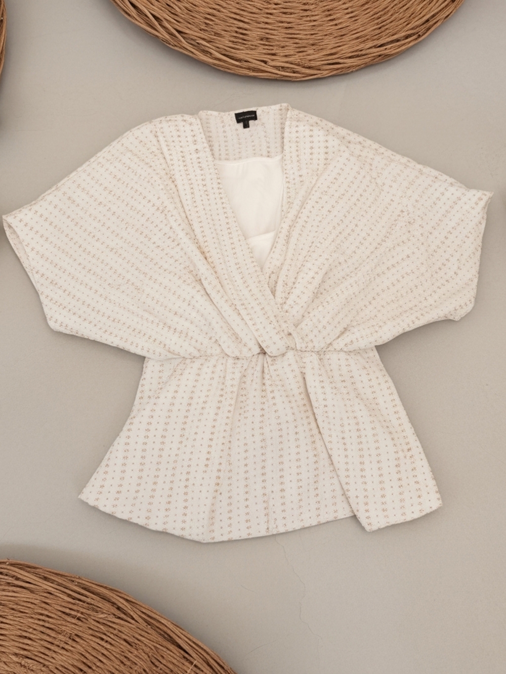 Buckle Black Cream Kimono Wrap Blouse L – Boho Floral Print – Flowy Waist Cinch